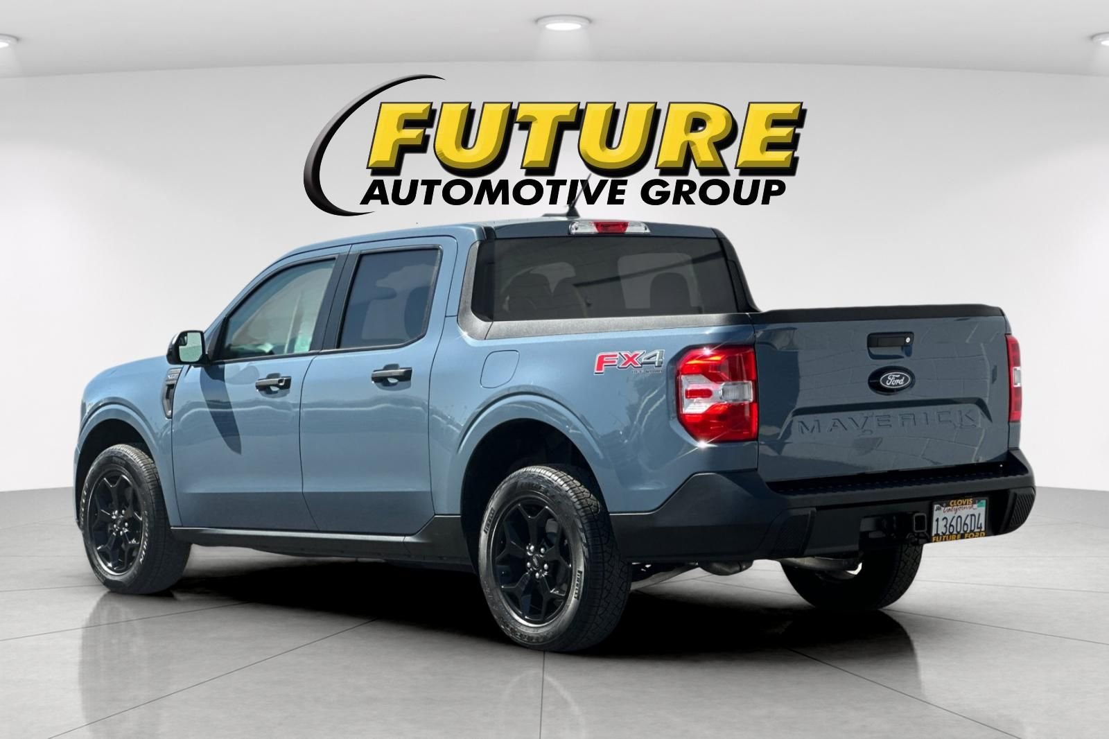 Used 2025 Gray Ford XLT image 5