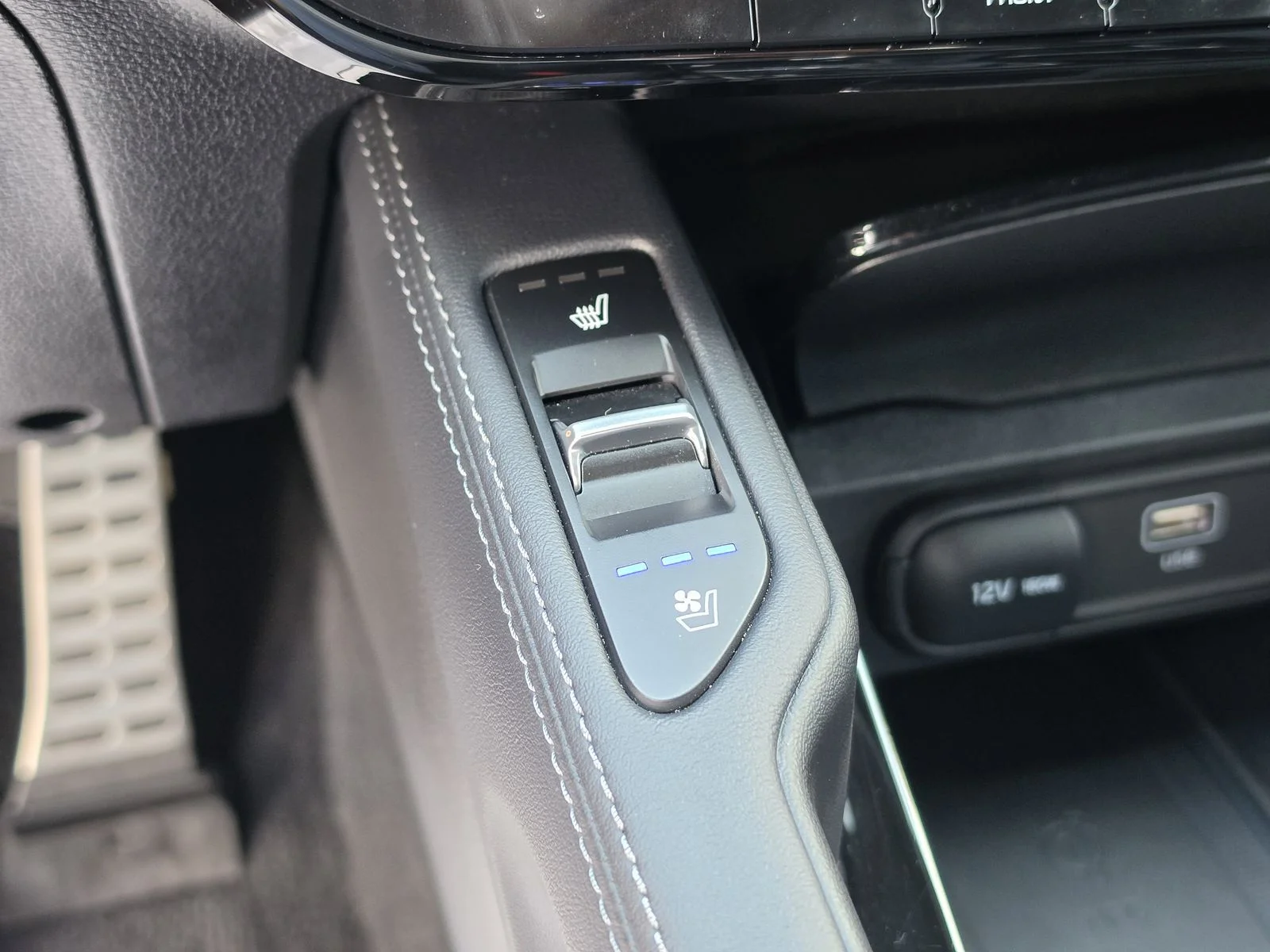 Used 2024 Gray Kia SX X-Line image 30