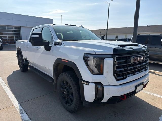 Used 2024 White GMC AT4 image 2