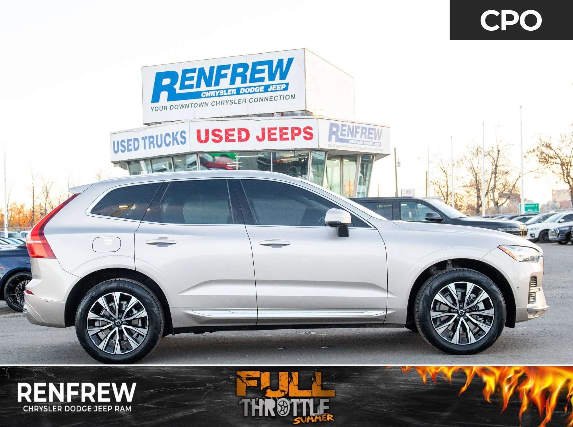 Certified Used 2023 Silver Volvo Plus Bright Theme * No Accidens | Heated Seats | Panoramic Roof | Apple CarPlay image 1