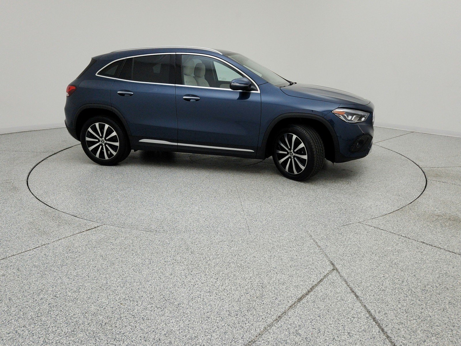 Used 2023 Denim Blue Metallic Mercedes-Benz GLA 250 image 5
