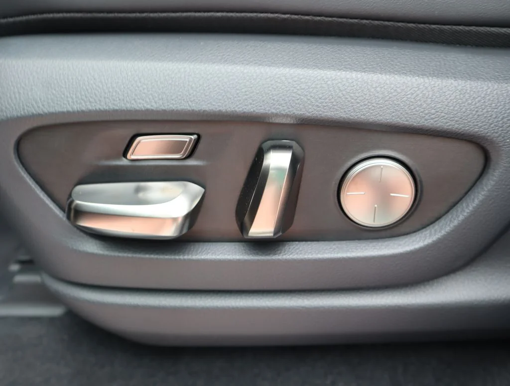 Used 2026  Lexus 700h Overtrail image 29