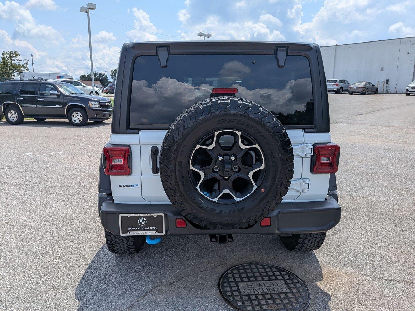Used 2023 Bright White Clearcoat Jeep Rubicon image 4