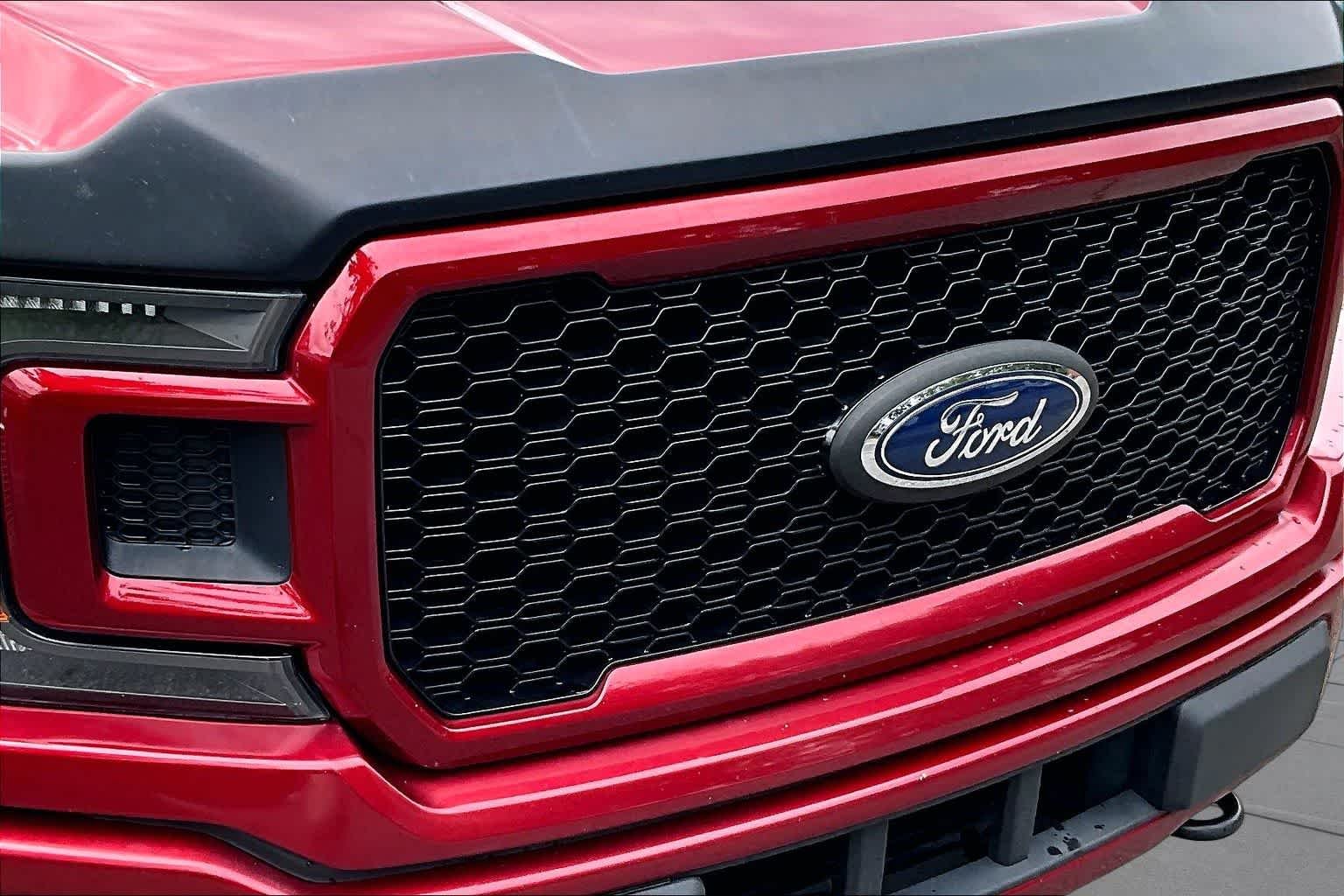 Used 2018 Ruby Red Metallic Tinted Clearcoat Ford XLT image 29