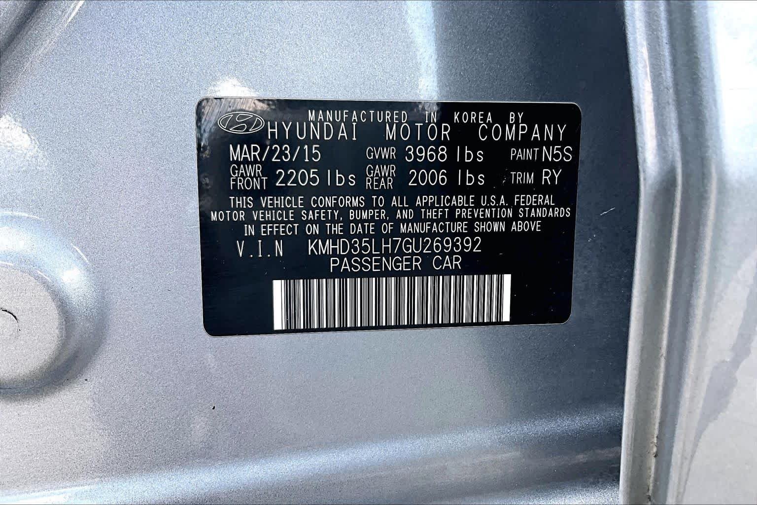 Used 2016 Titanium Gray Metallic Hyundai  image 35