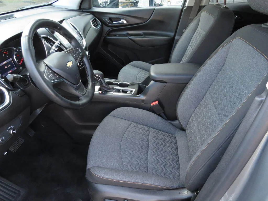 Used 2024 Sterling Gray Metallic Chevrolet LT image 17