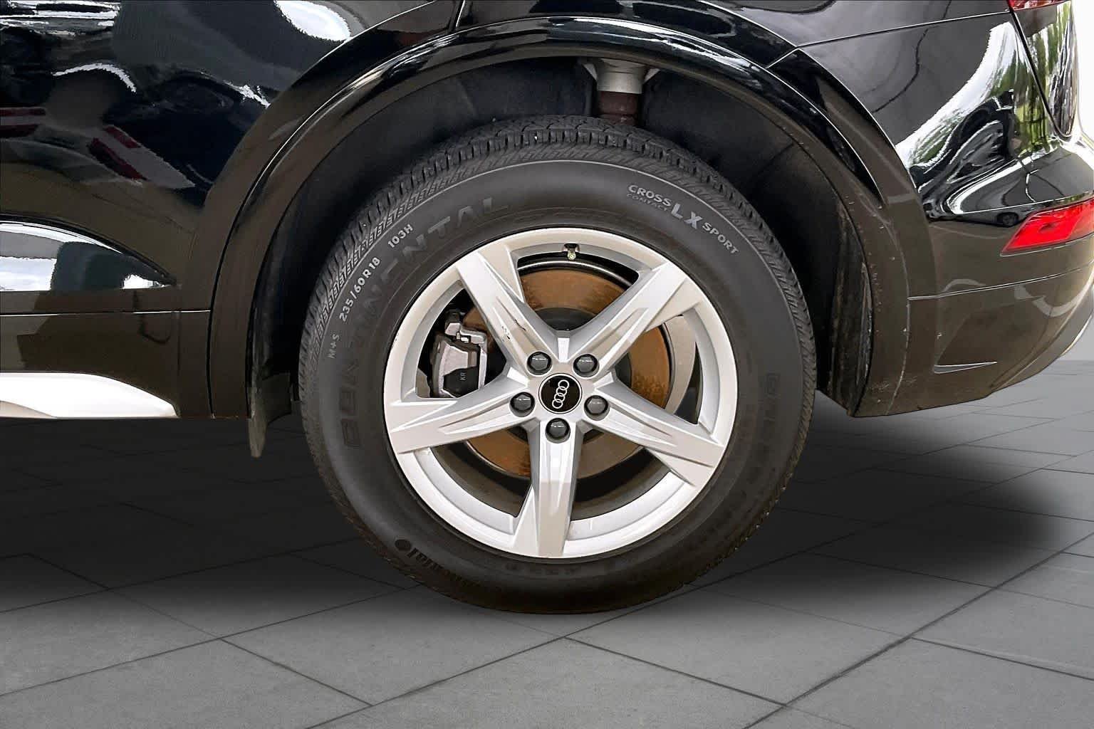 Used 2023 Mythos Black Metallic Audi Premium image 11