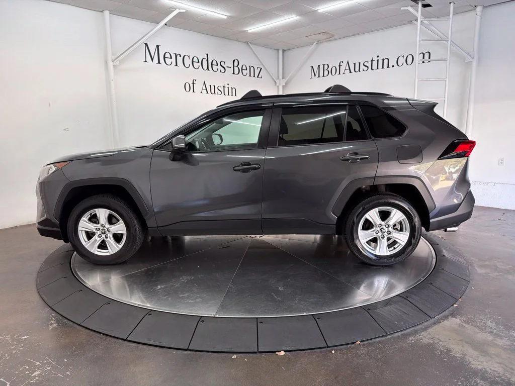 Used 2021 Gray Toyota XLE image 4