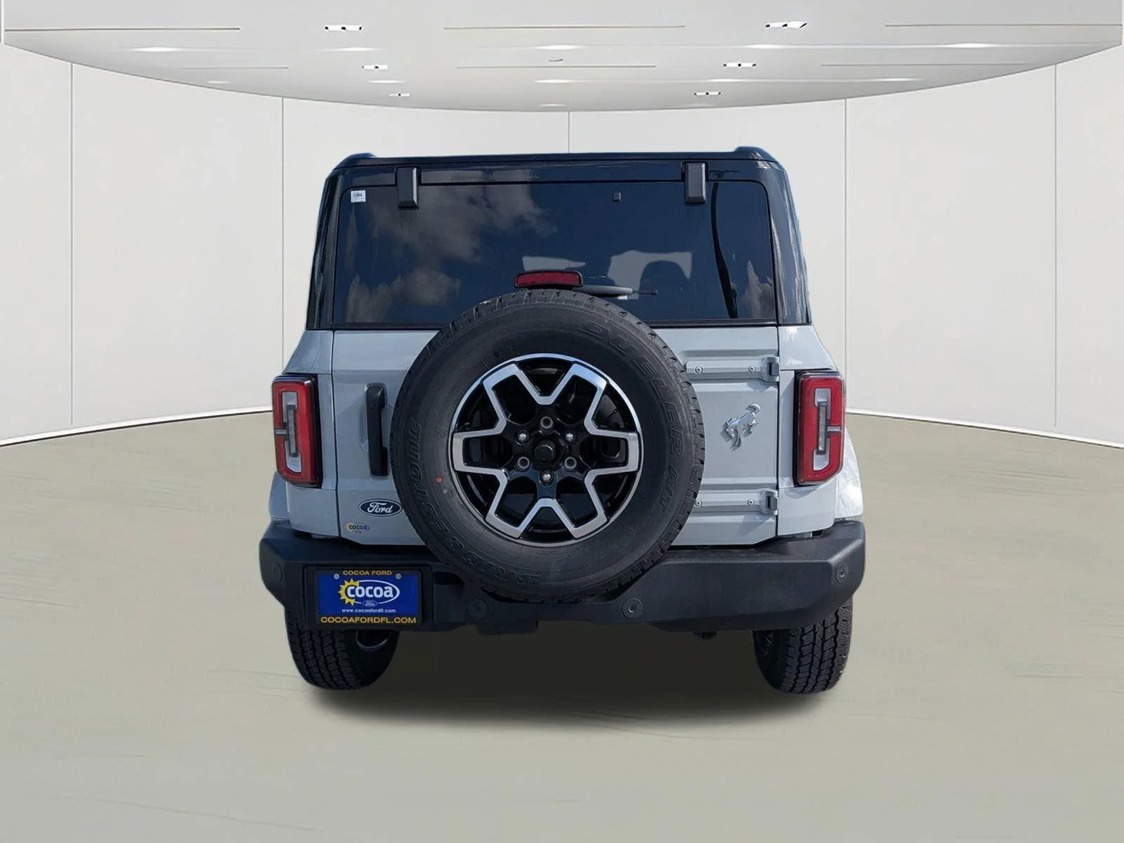 New 2026 Avalanche Gray Ford Outer Banks® image 4