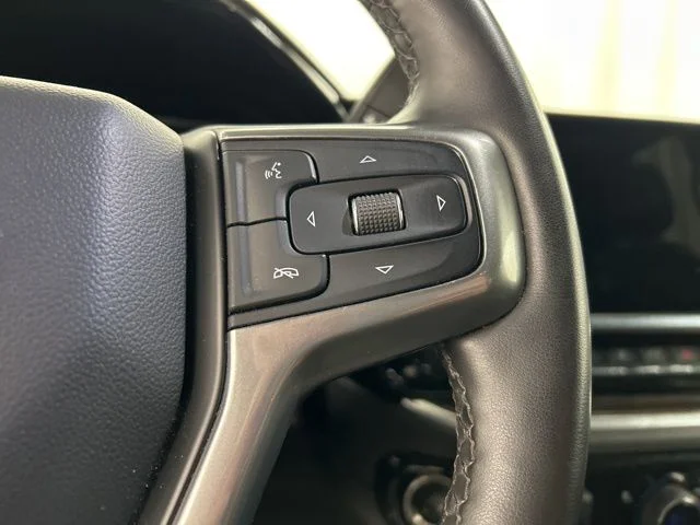 Used 2025 White Chevrolet LT image 11