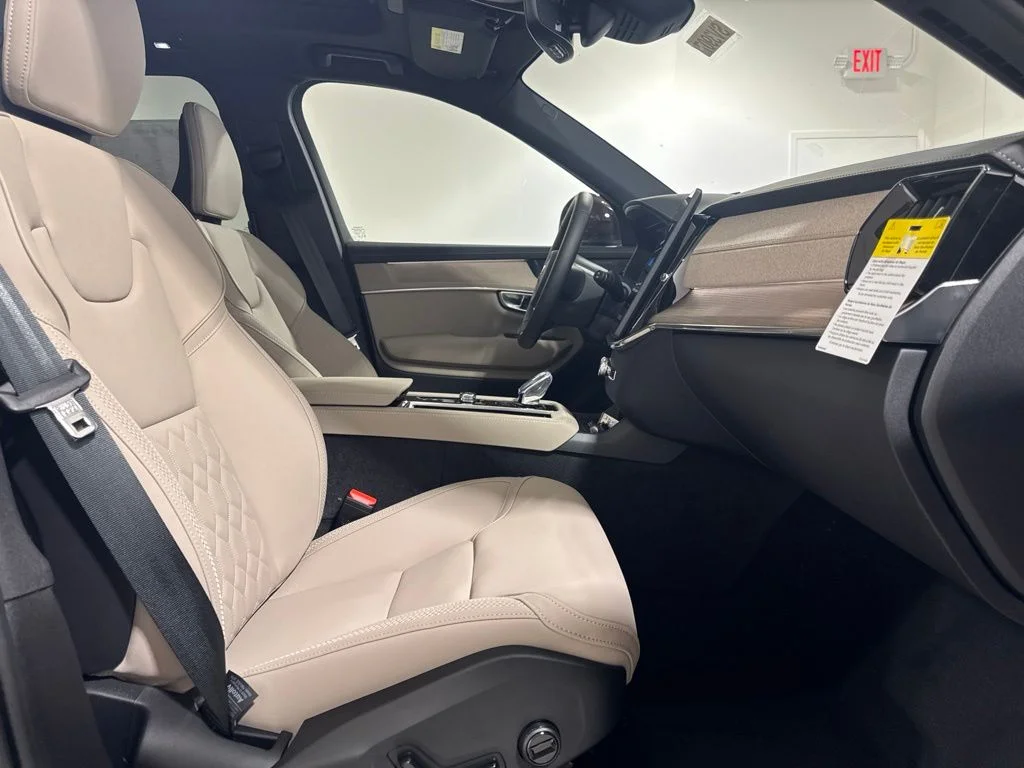 New 2026 Red Metallic Volvo T8 Plus image 29
