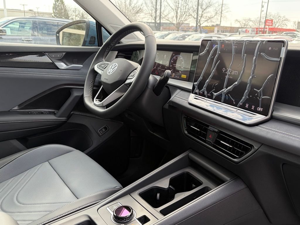 New 2026 Monterey Blue Pearl Volkswagen 2.0T SE image 17