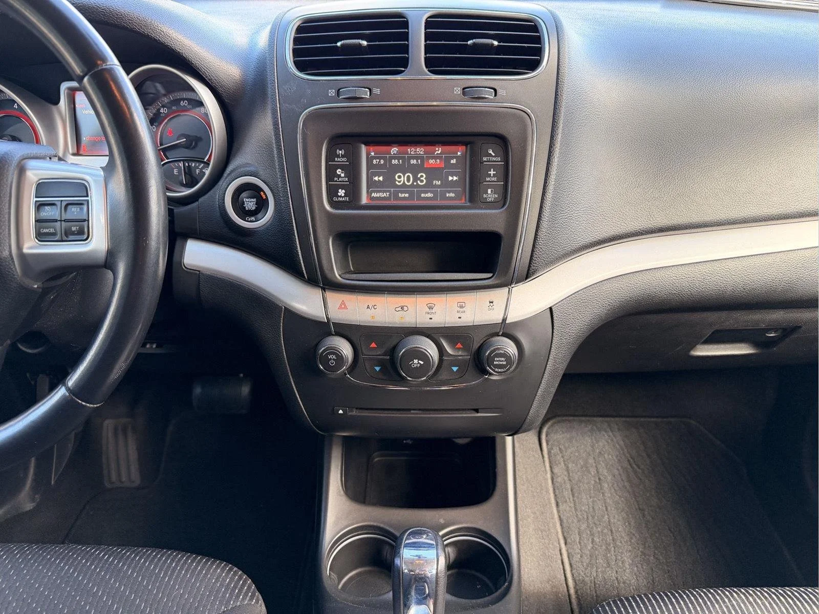Used 2020 Destroyer Gray Clearcoat Dodge SE Value image 18