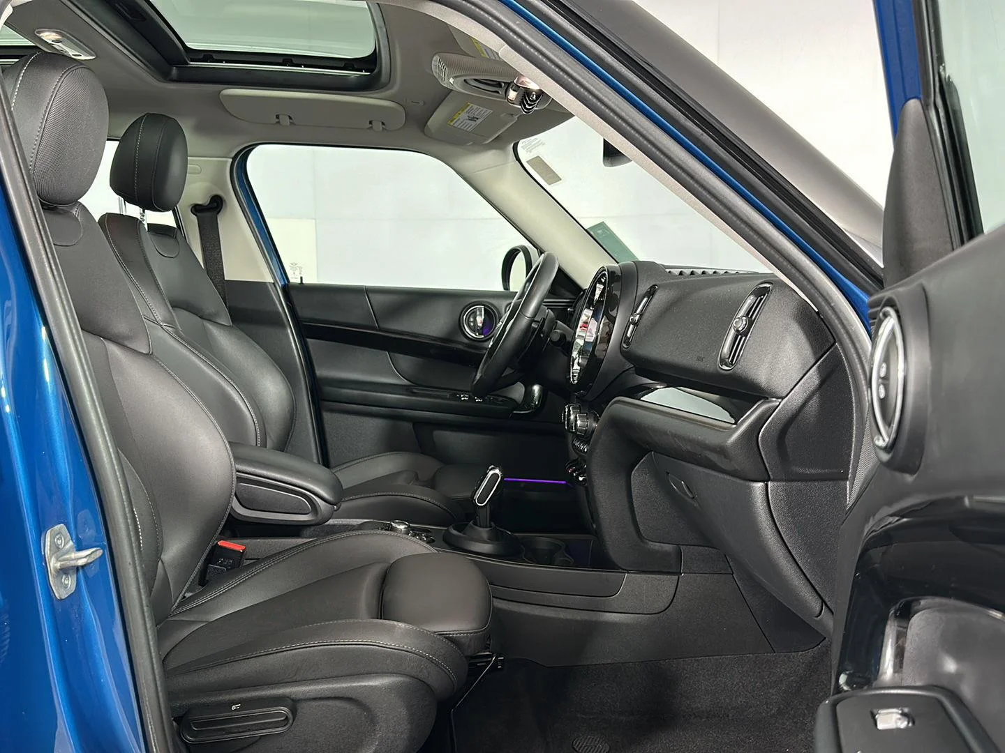Used 2024 Island Blue Metallic MINI Cooper S image 27