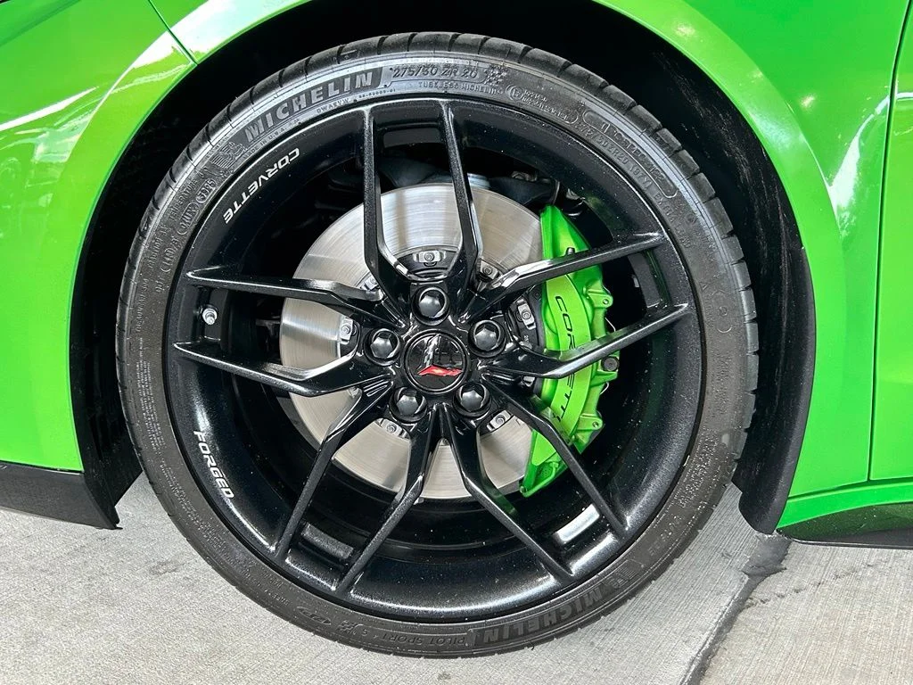 Used 2026 Roswell Green Metallic Chevrolet Z06 image 43