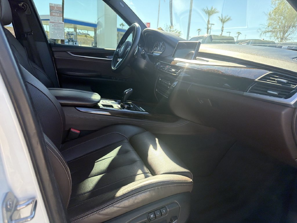 2016 BMW X5 xDrive50i - Photo 27