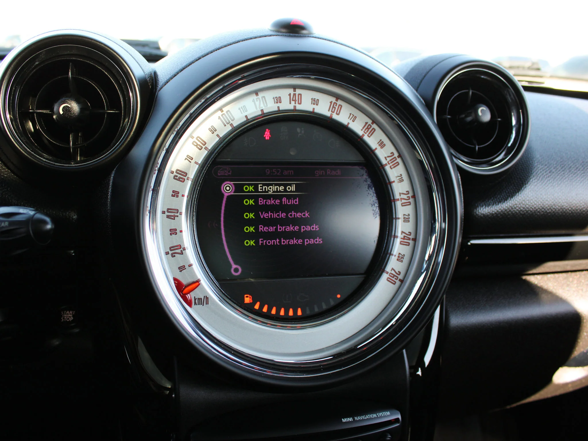 Used 2014  MINI S * AWD | Manual | Harman/Kardon | Heated Seats | Dual-Pane Sunroof image 24