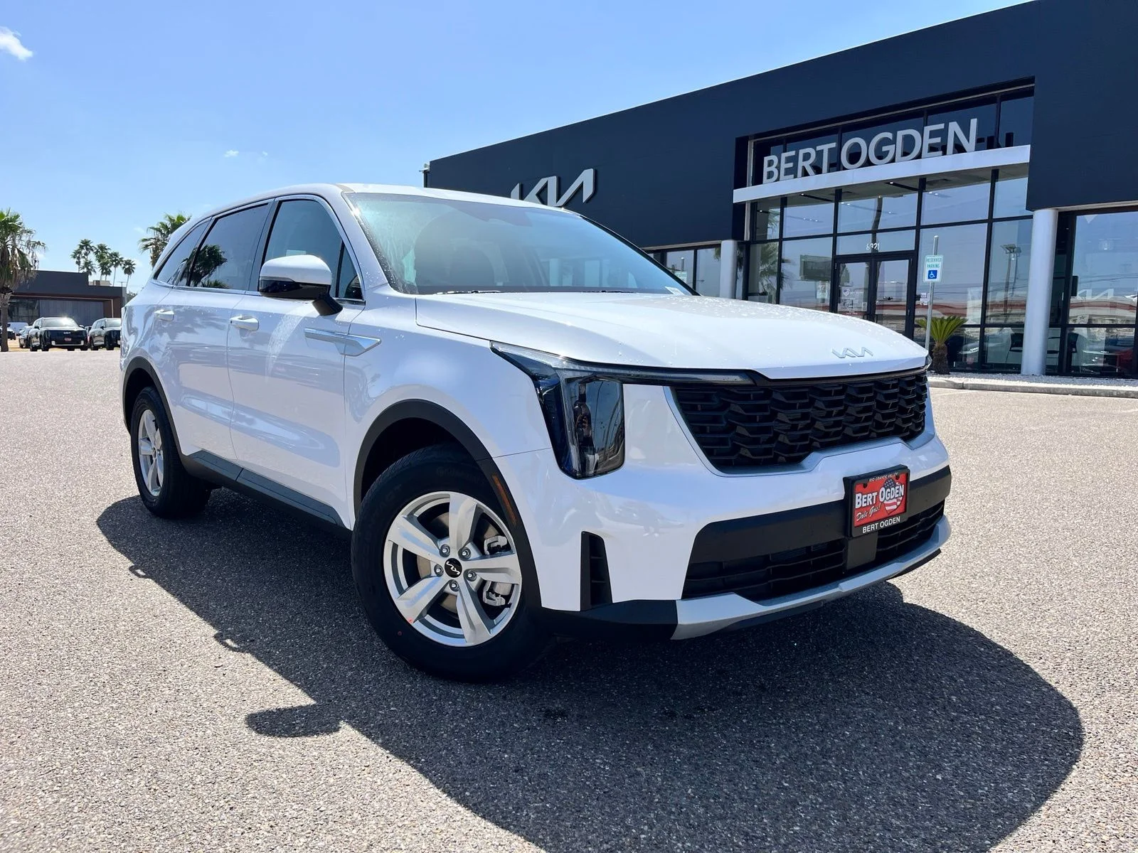 New 2026 White Kia LX image 1