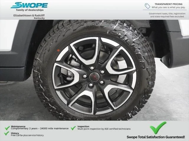 New 2026 Bright White Clear-Coat Exterior Paint Jeep Trailhawk image 29