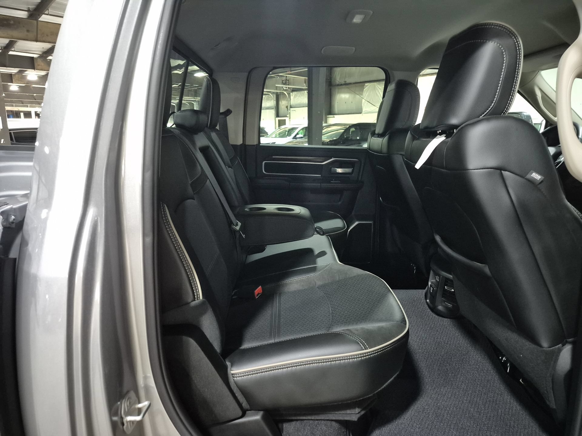 Used 2024 Billet Silver Metallic Clearcoat Ram Laramie image 26