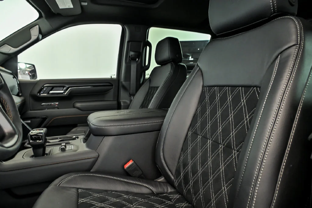 2026 GMC Sierra 1500 AT4 - Photo 9