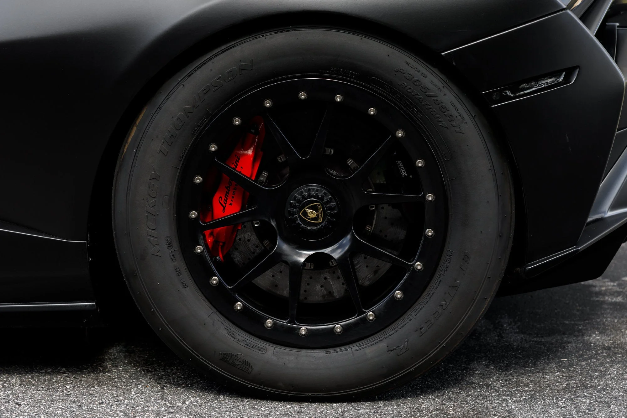 Used 2021  Lamborghini Base image 18