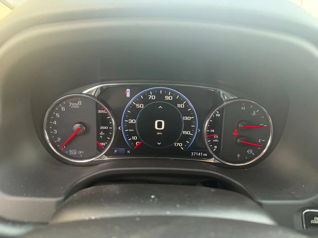 Used 2021 CAYENNE RED TINTCOAT GMC Denali image 11