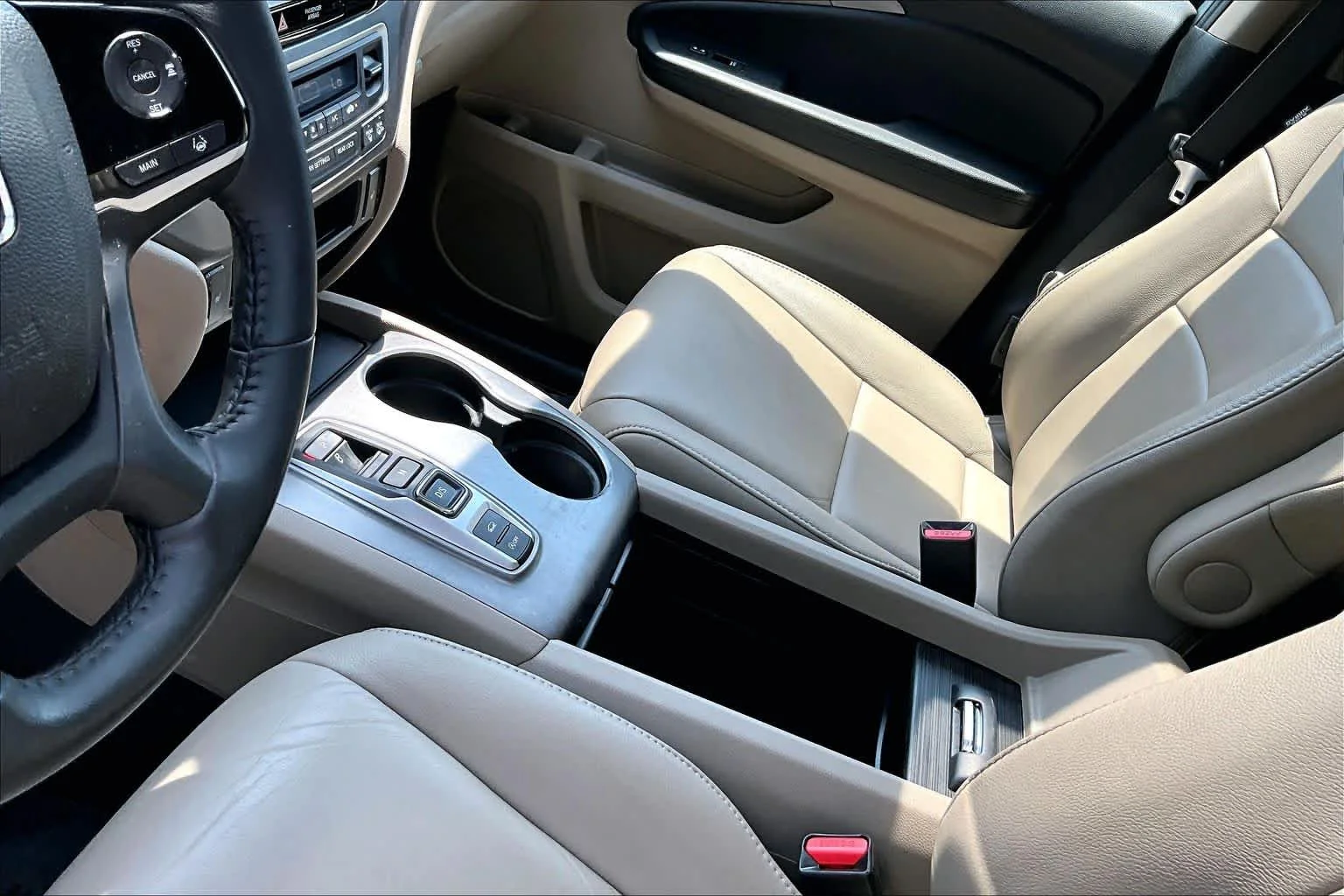 Used 2021 Platinum White Pearl Honda EX-L image 17