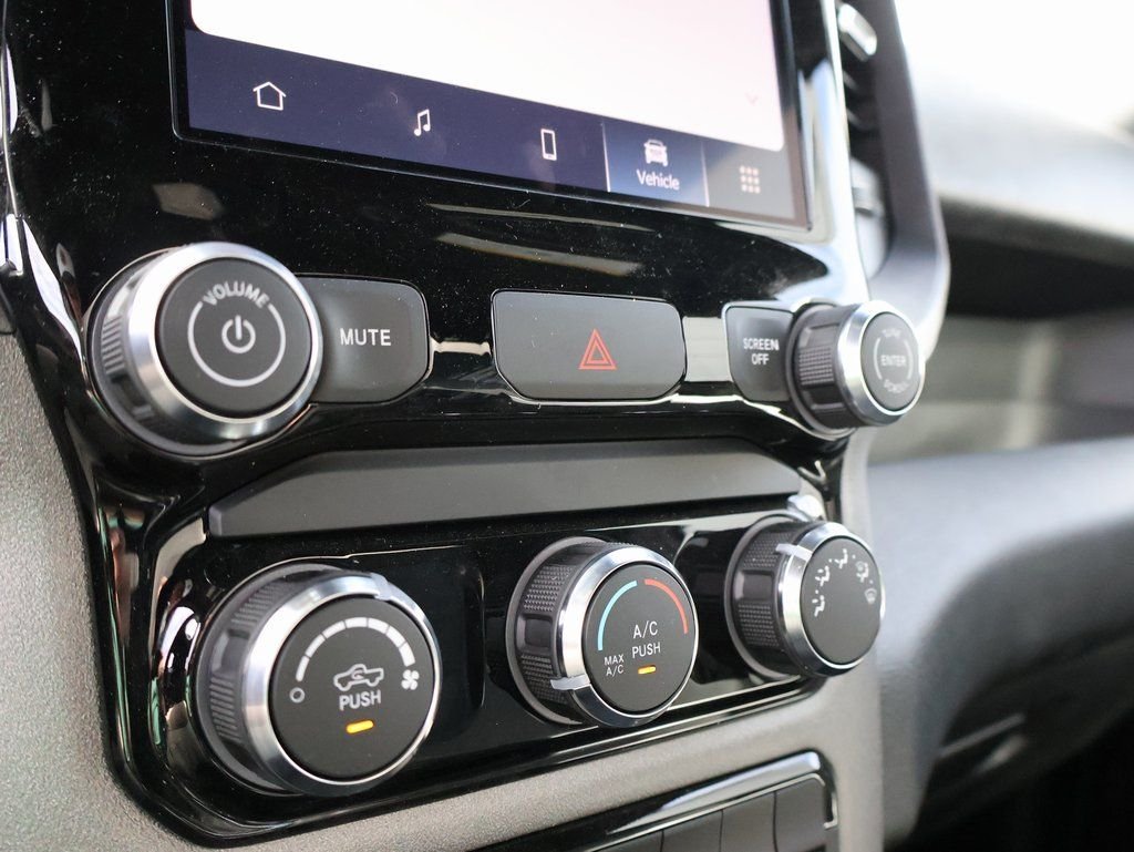 2025 RAM 3500 Chassis Tradesman - Photo 32