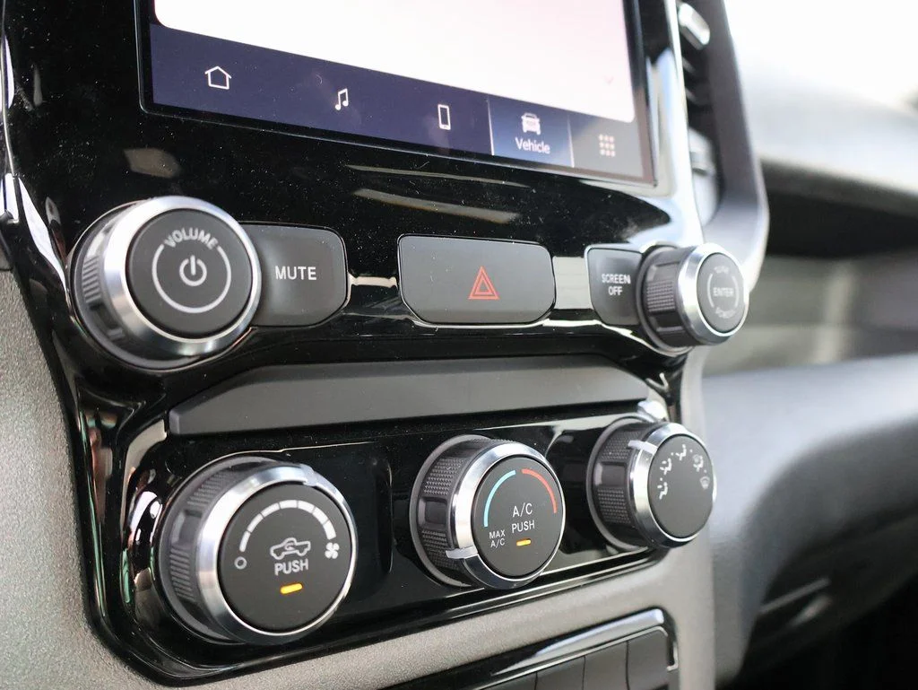2025 RAM 3500 Chassis Tradesman - Photo 32