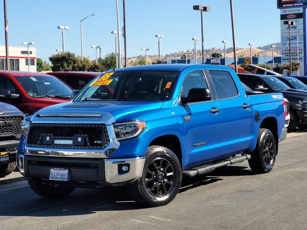 Certified Used 2018 Blue Toyota SR5 image 8