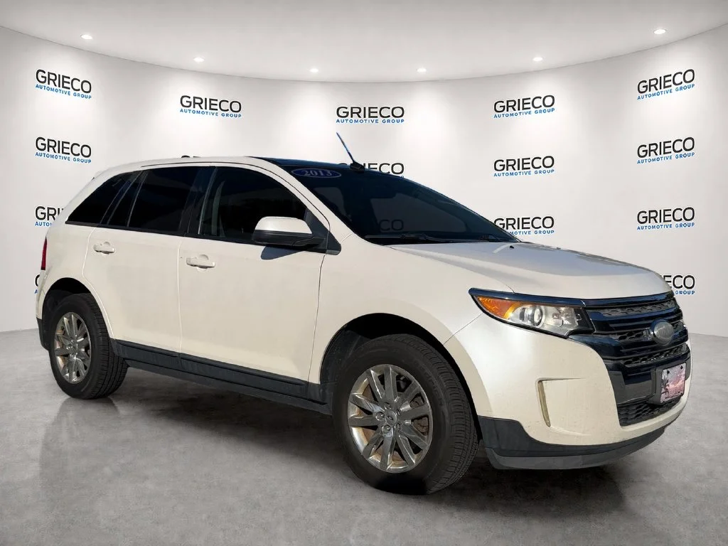 Used 2013 White Ford SEL image 1