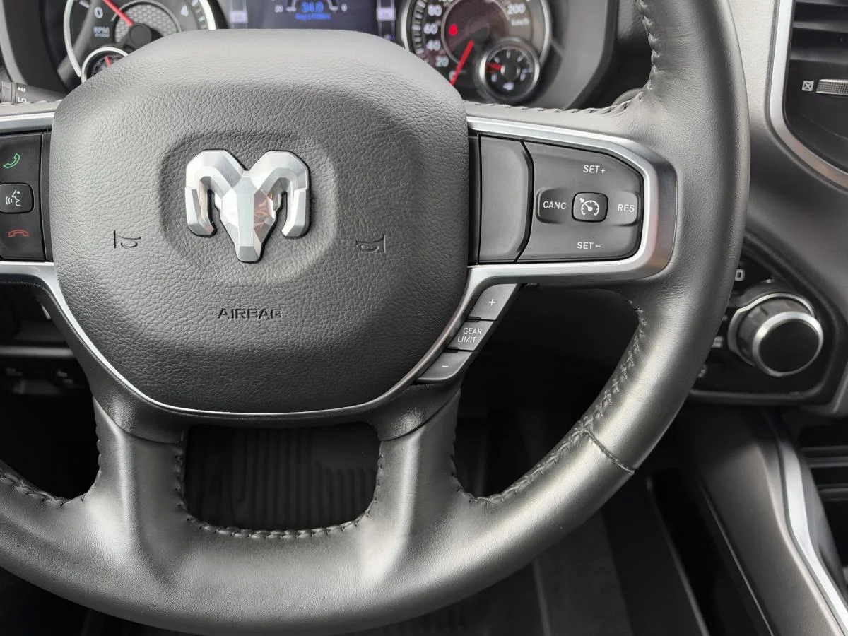 Used 2024 Black RAM Big Horn C/c 4x4 5.7 image 28