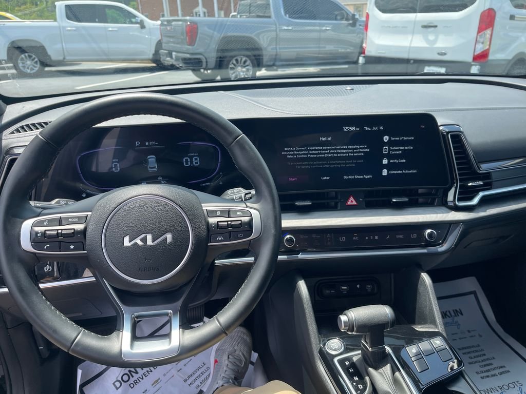Used 2025 Black Kia X-Line image 16