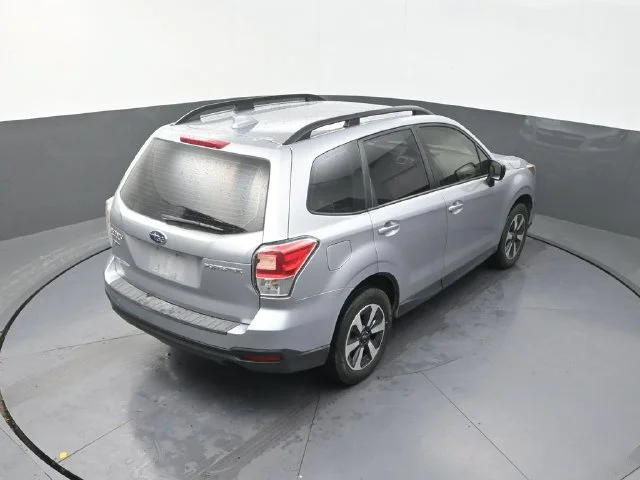 Used 2018 Silver Subaru 2.5i image 29