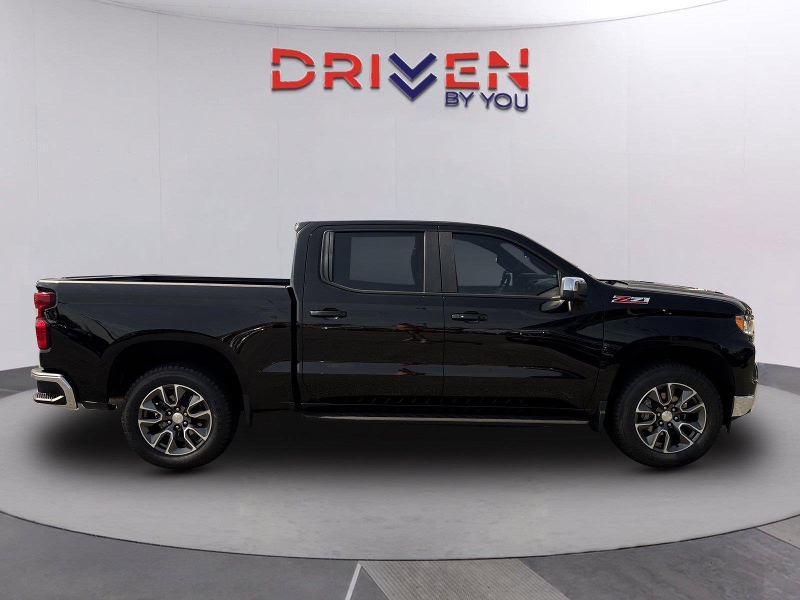 Used 2024 Black Chevrolet LT image 3