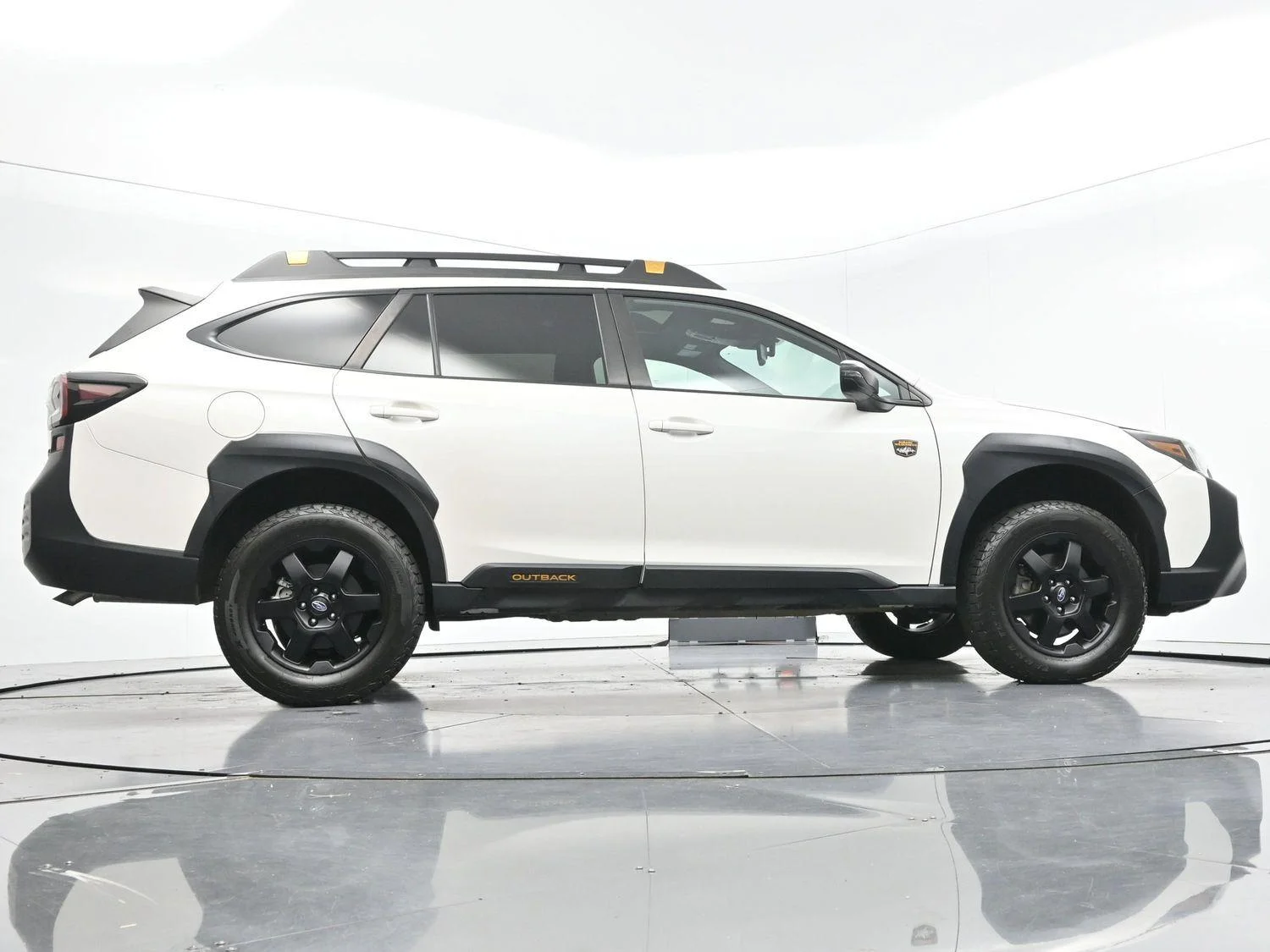 Used 2024 Crystal White Pearl Subaru Wilderness image 48