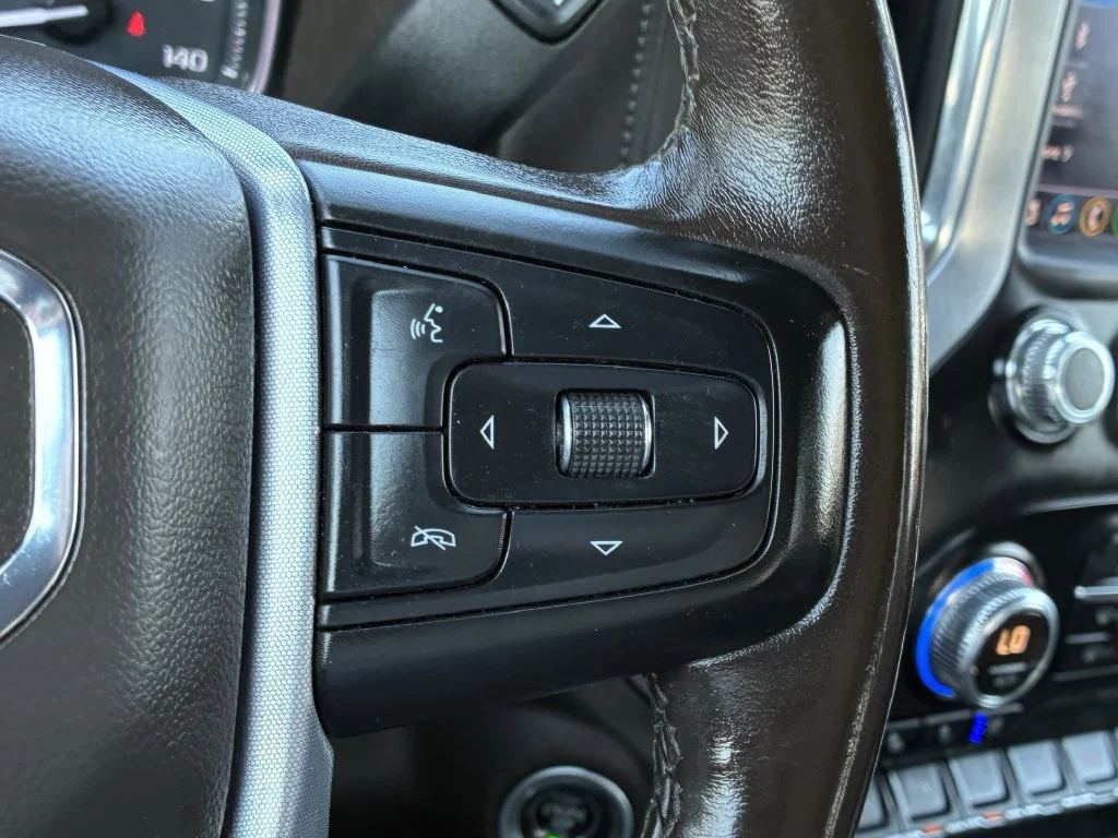 Used 2019 DARK SKY METALLIC GMC SLT image 29
