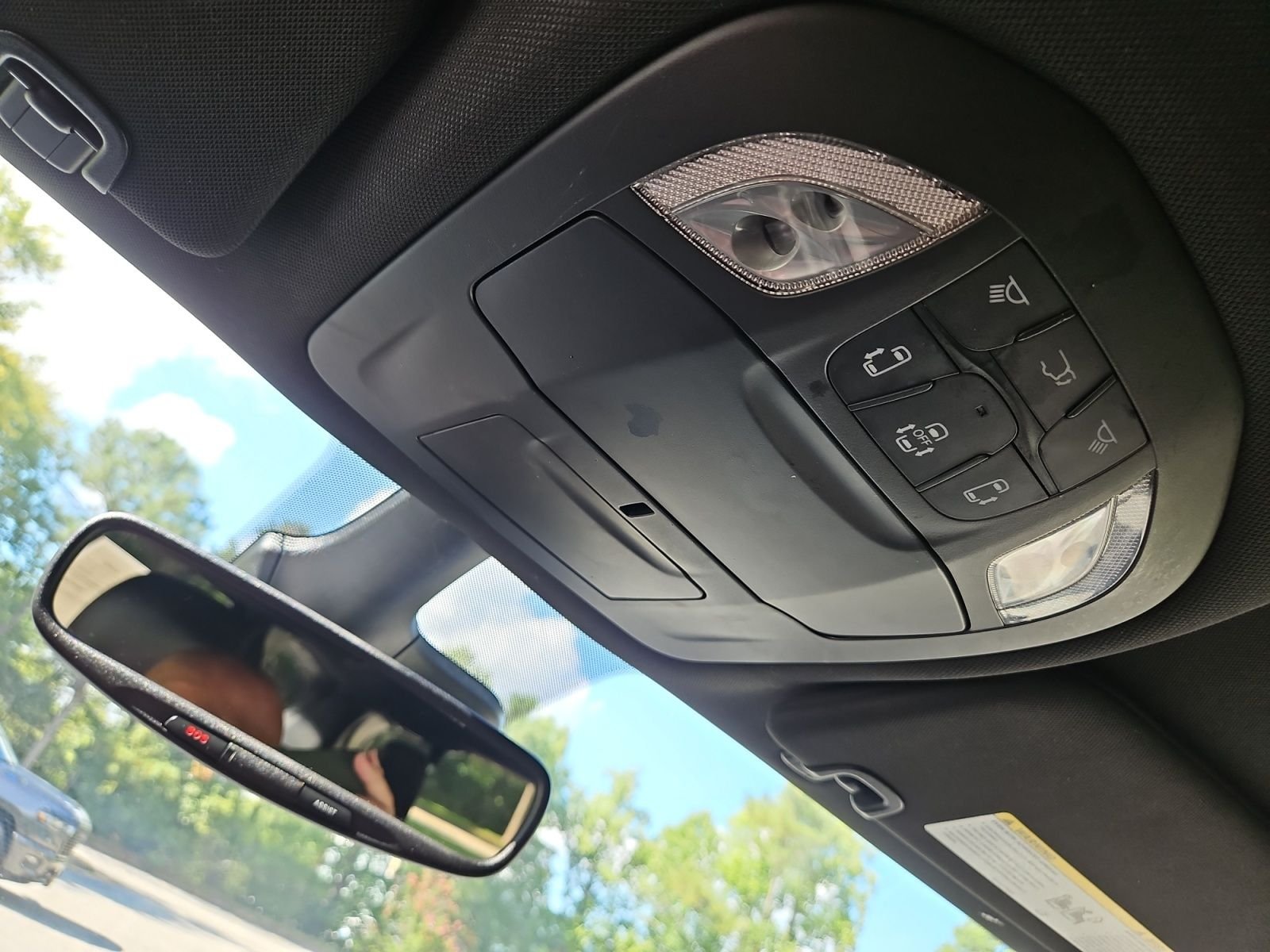 Used 2025 Black Chrysler Select image 30