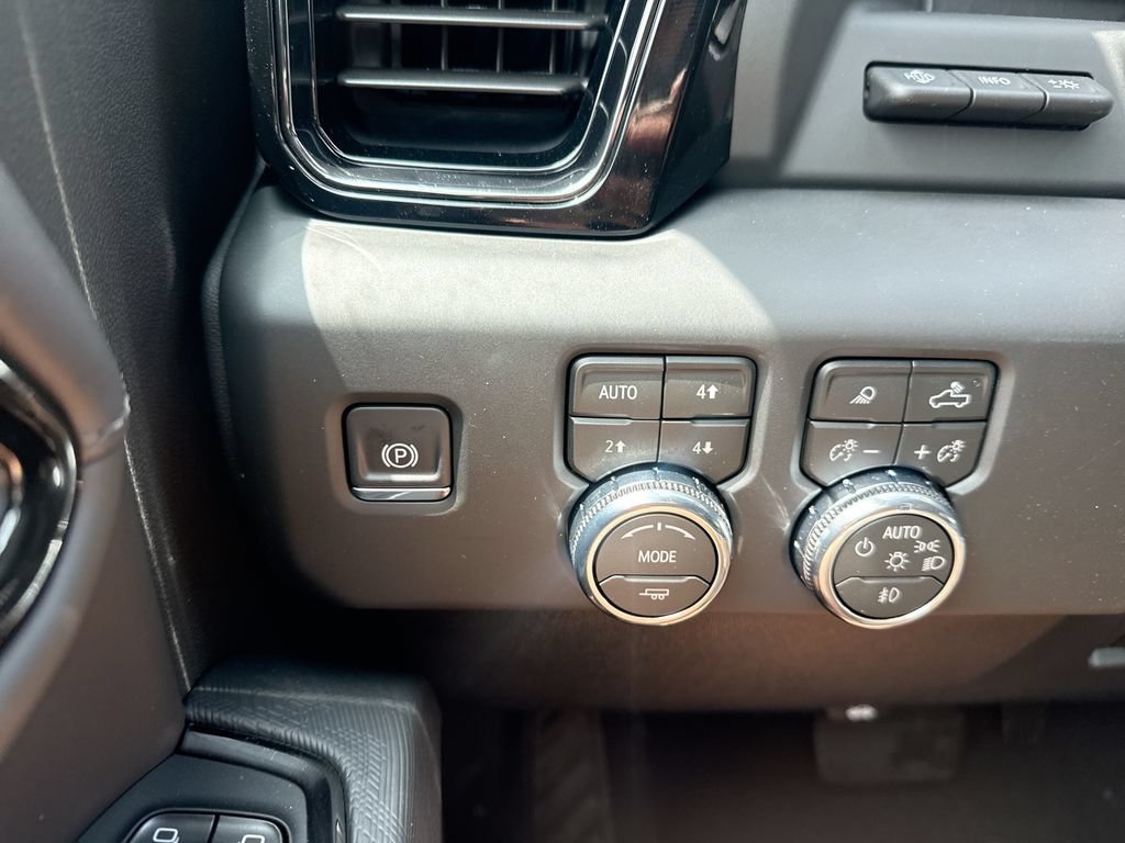 New 2026 Onyx Black GMC AT4X image 18