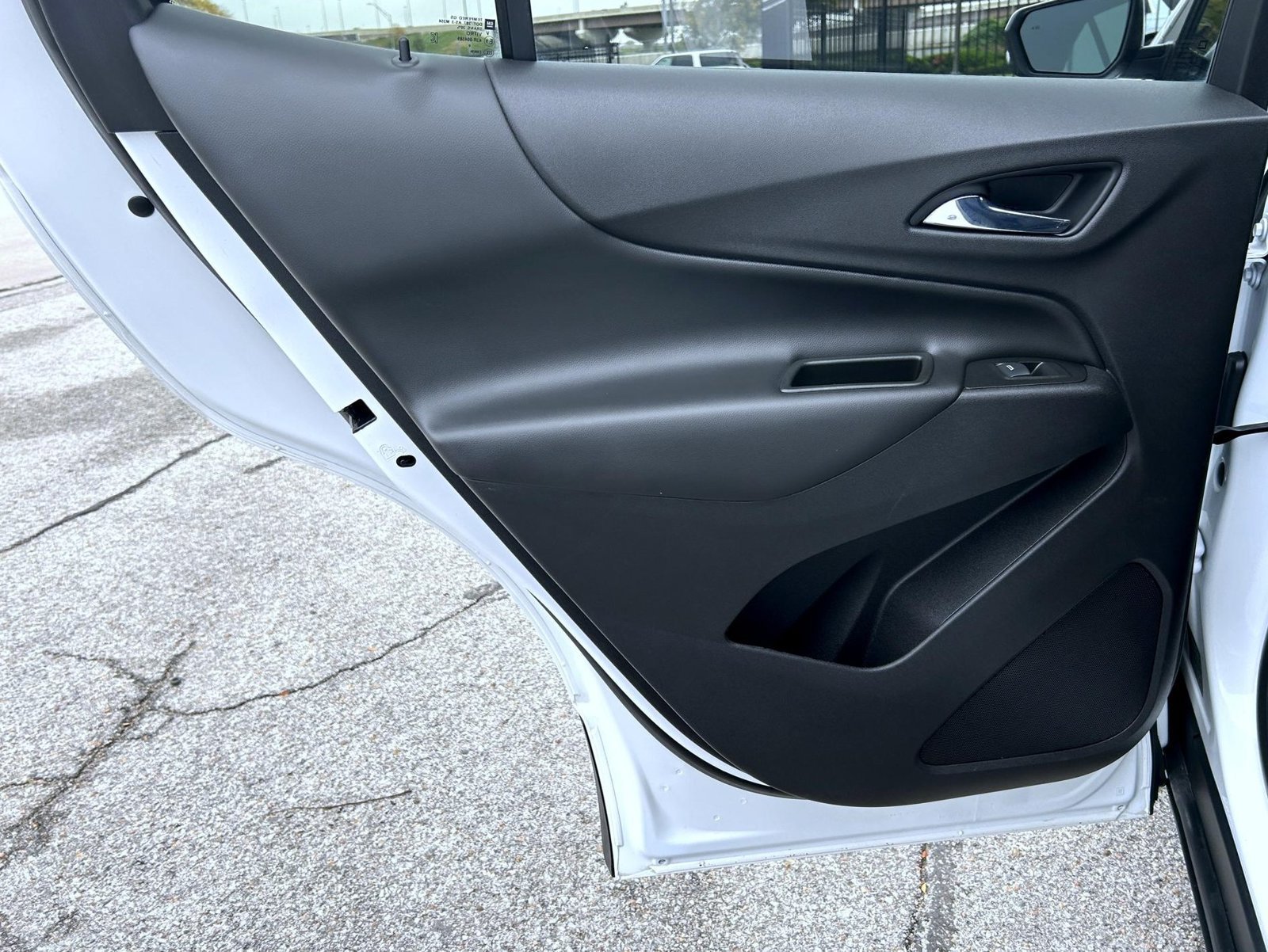 2020 Chevrolet Equinox LT - Photo 18