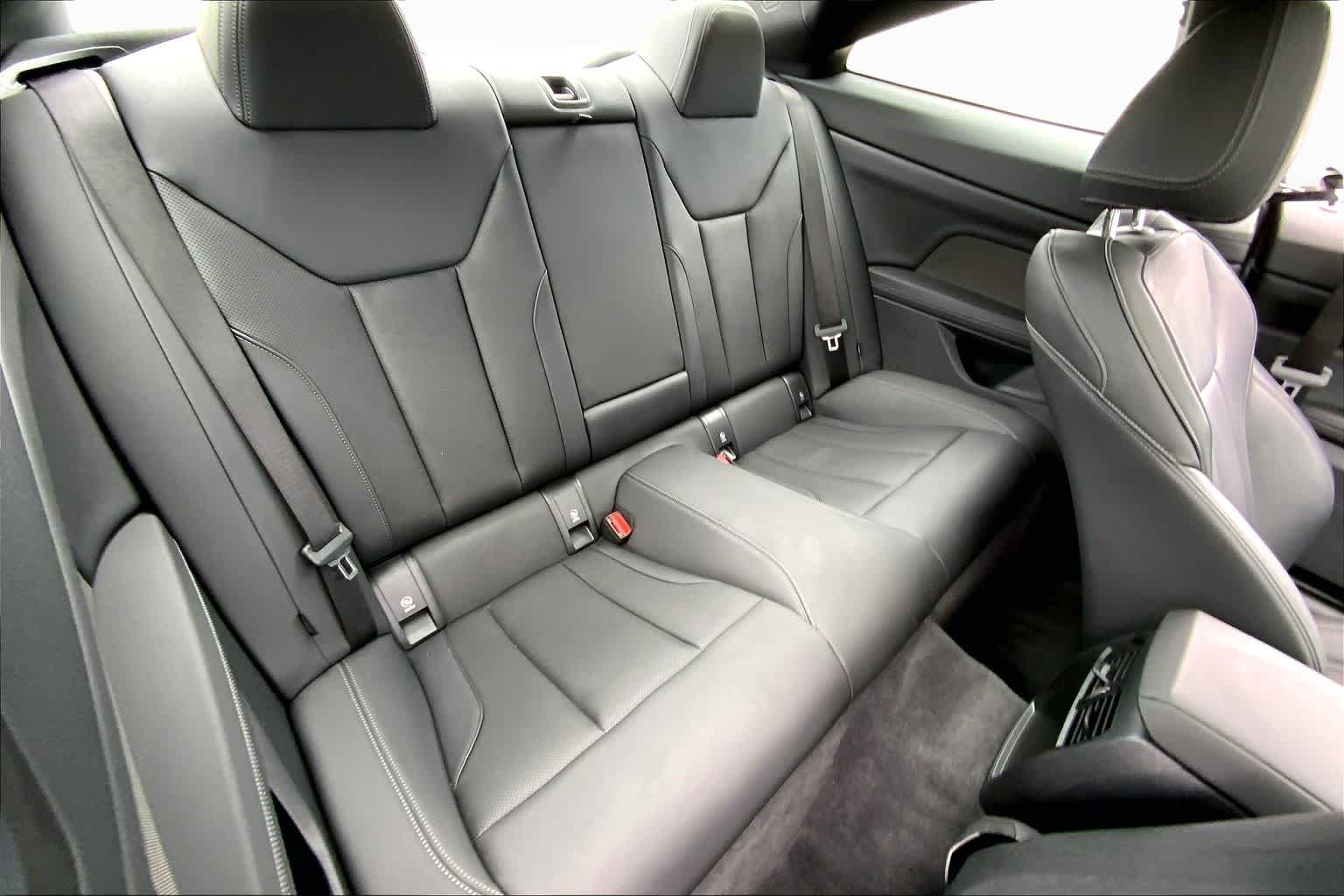 Used 2026 Cape York Green Metallic BMW 430i image 17