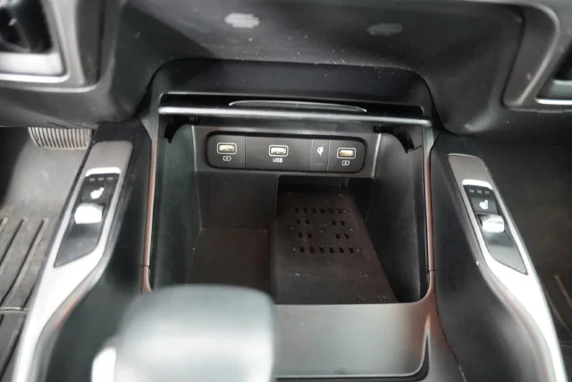 Used 2021 Red Kia EX image 29