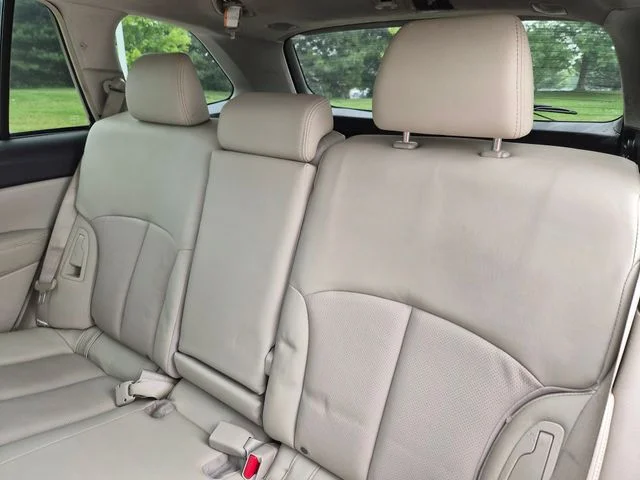 Used 2013 Tan Subaru 2.5i image 31