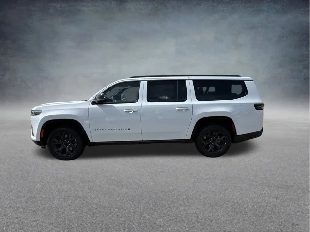 New 2026 Bright White Clear-Coat Exterior Paint Jeep Limited Altitude image 4