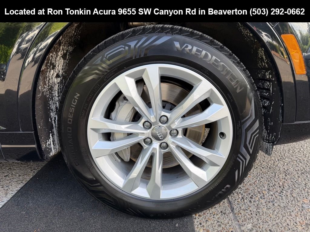Used 2019 Night Black Audi 55 Premium image 9