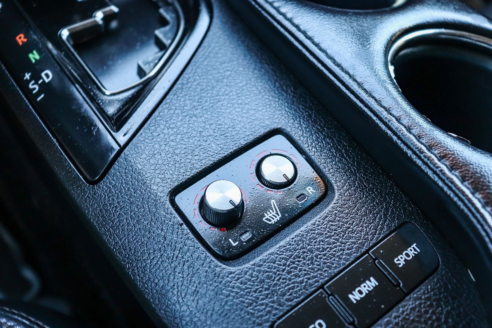 Used 2015 Attitude Black Toyota XLE image 30