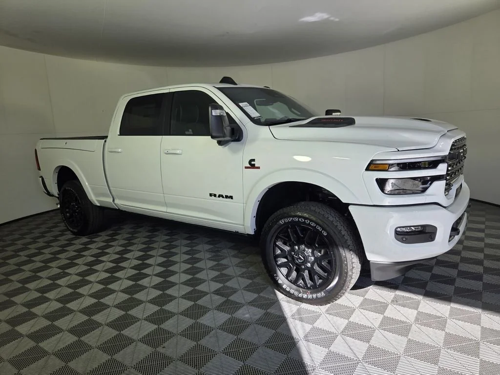 New 2026 Bright White Clear-Coat Exterior Paint RAM Limited image 2