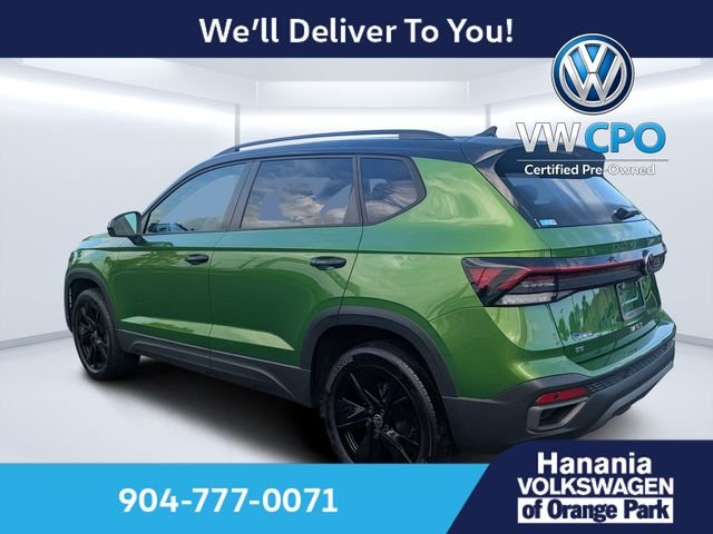 Certified Used 2025 Green Volkswagen 1.5T SE Black image 5