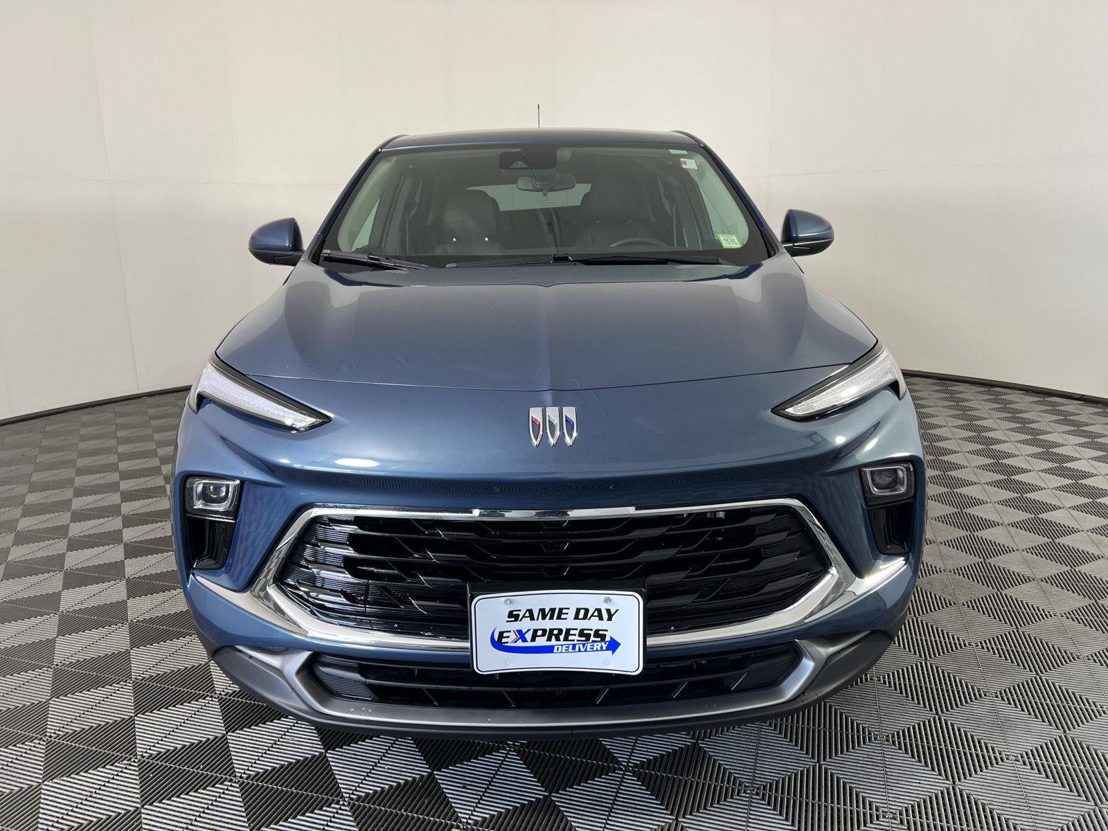 Used 2024 Ocean Blue Metallic Buick Preferred image 27